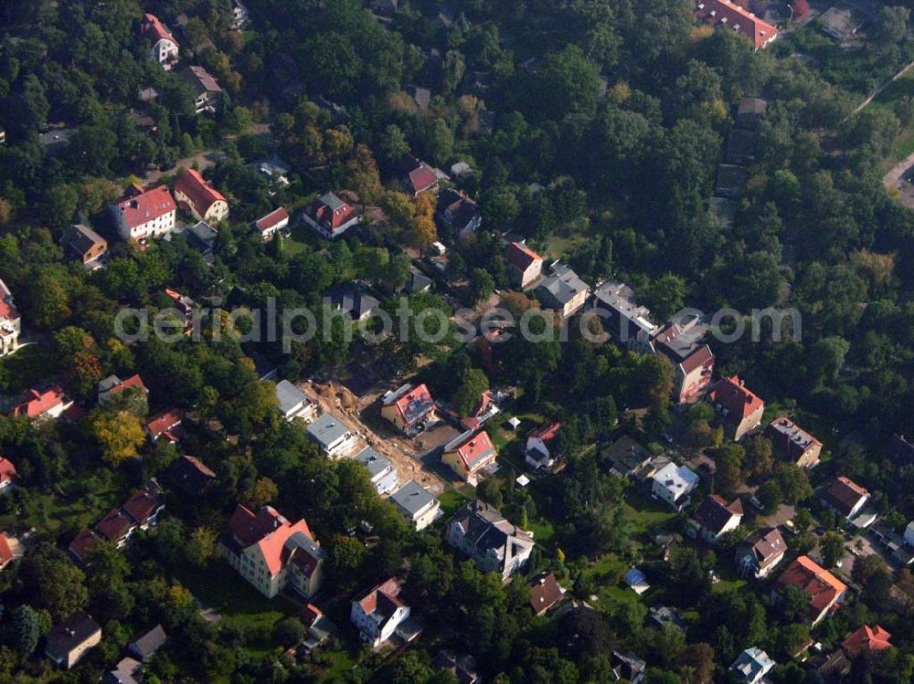 Berlin Reinickendorf from the bird's eye view: 05.10.2005 Berlin-Reinickendorf Wohnsiedlungsneubau der PREMIER-Deutschland GmbH, an der Bondickenstr./Nimrodstr. in Berlin-Reinickendorf