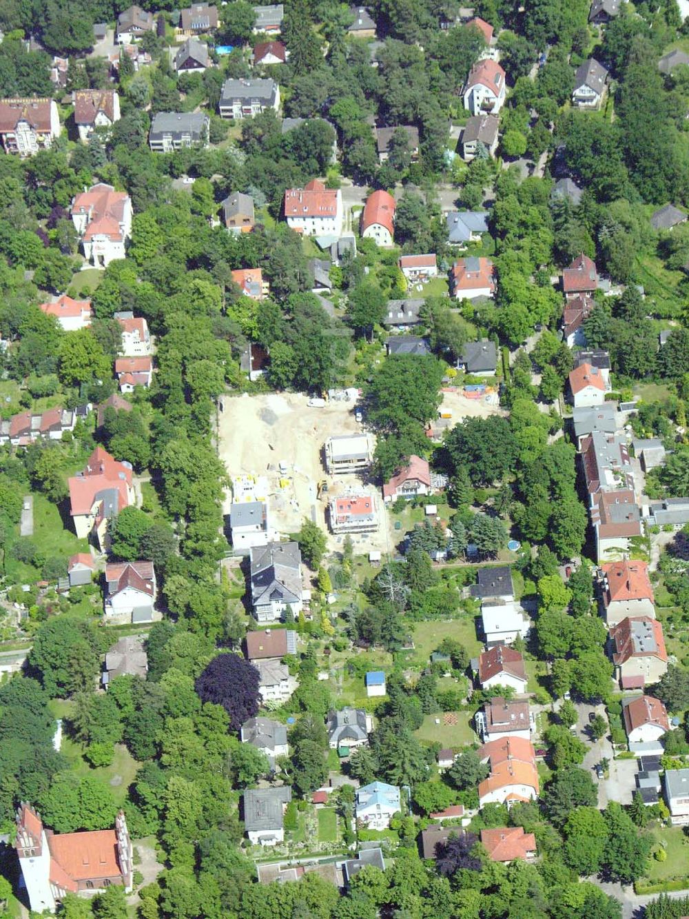 Berlin from above - Wohnsiedlungsneubau der PREMIER-Deutschland GmbH, an der Bondickenstr./Nimrodstr. in Berlin-Reinickendorf