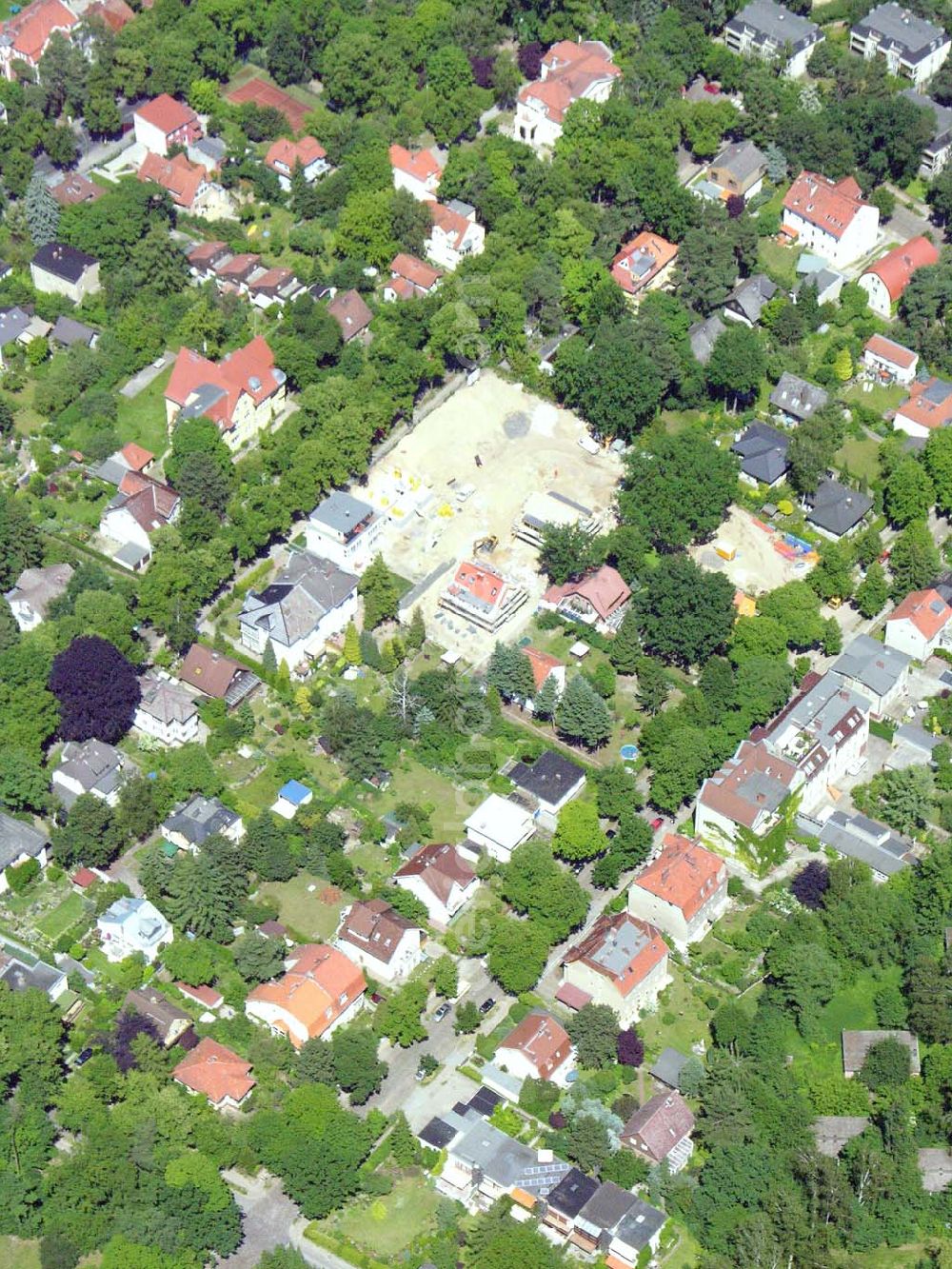 Aerial image Berlin - Wohnsiedlungsneubau der PREMIER-Deutschland GmbH, an der Bondickenstr./Nimrodstr. in Berlin-Reinickendorf