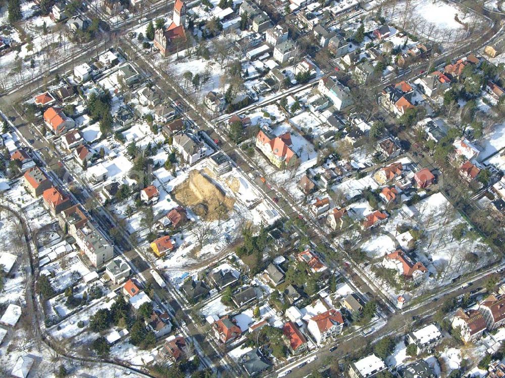 Berlin-Reinickendorf from above - Berlin-Reinickendorf,10.03.2005,Wohnsiedlungsneubau der PREMIER-Deutschland GmbH, an der Bondickenstr./Nimrodstr. in Berlin-Reinickendorf