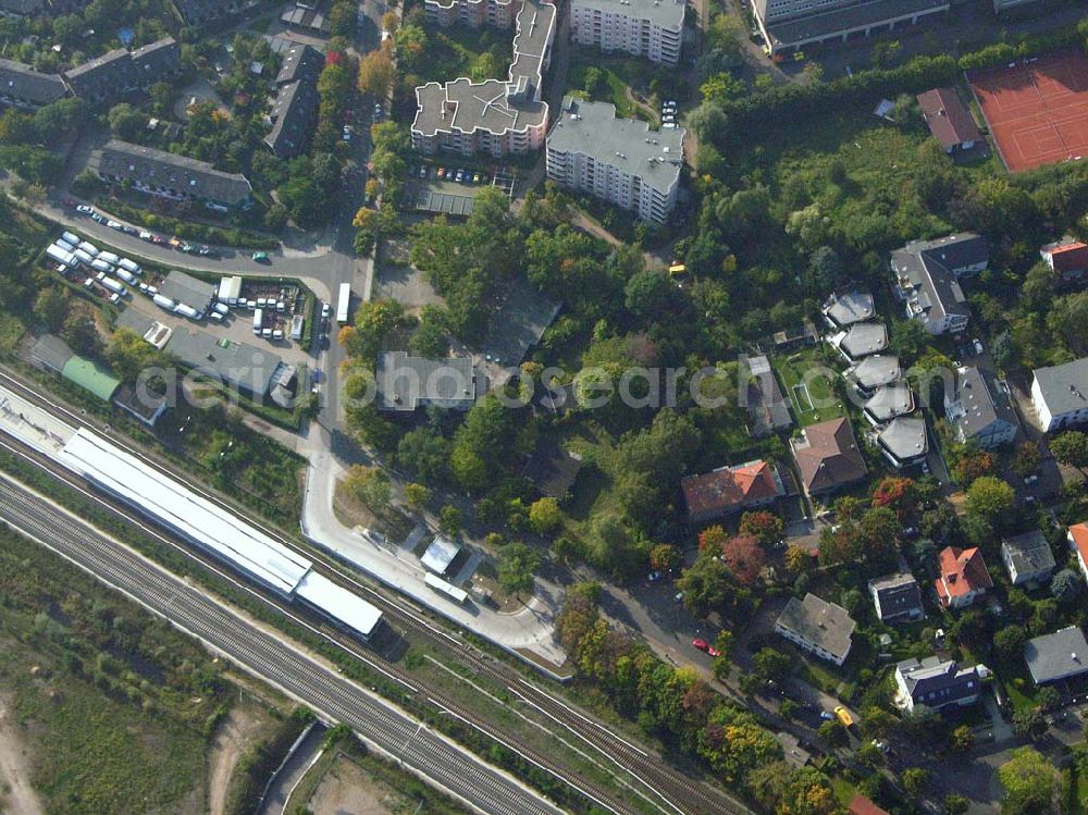 Berlin-Lichterfelde from the bird's eye view: 05.10.2005 Berlin-Lichterfelde Planungsfläche für einen Wohnsiedlungsneubau der PREMIER-Deutschland GmbH, an der Fürstenstraße 22 a, in Berlin-Lichterfelde