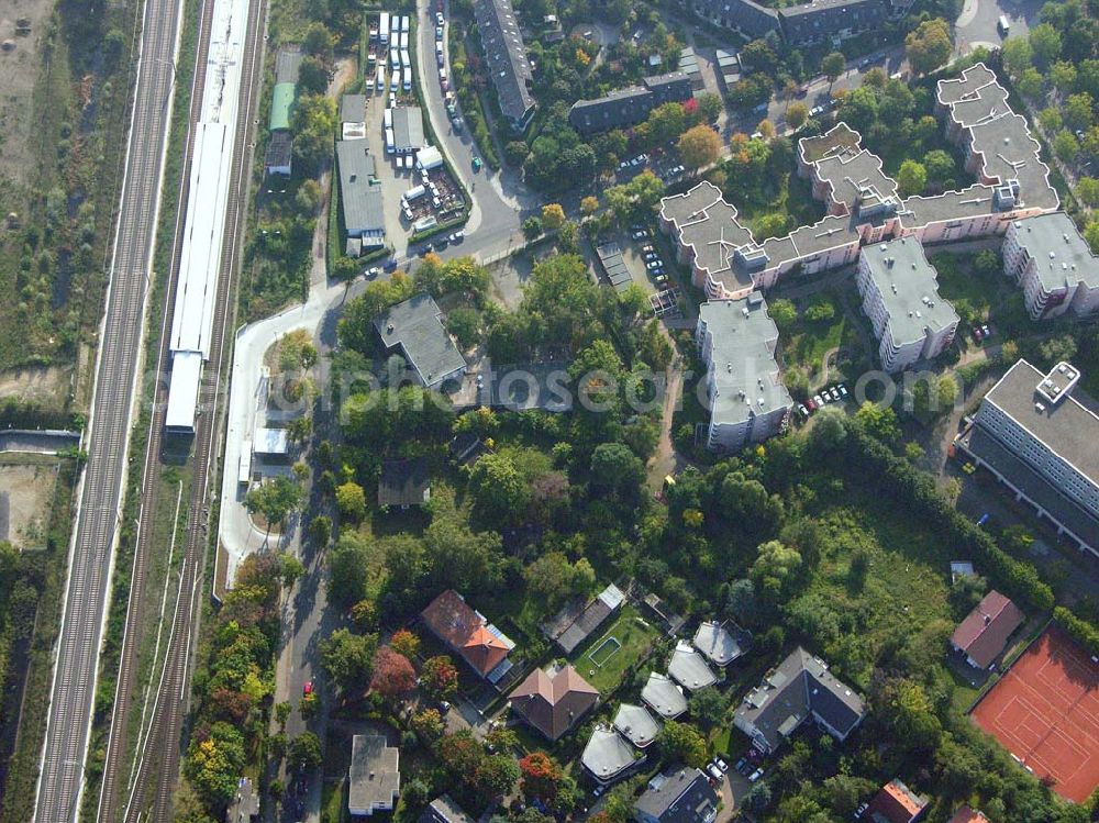 Aerial image Berlin-Lichterfelde - 05.10.2005 Berlin-Lichterfelde Planungsfläche für einen Wohnsiedlungsneubau der PREMIER-Deutschland GmbH, an der Fürstenstraße 22 a, in Berlin-Lichterfelde