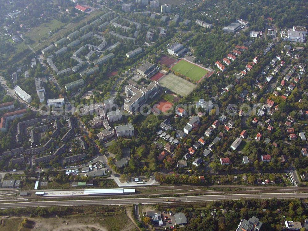 Aerial image Berlin-Lichterfelde - 05.10.2005 Berlin-Lichterfelde Planungsfläche für einen Wohnsiedlungsneubau der PREMIER-Deutschland GmbH, an der Fürstenstraße 22 a, in Berlin-Lichterfelde