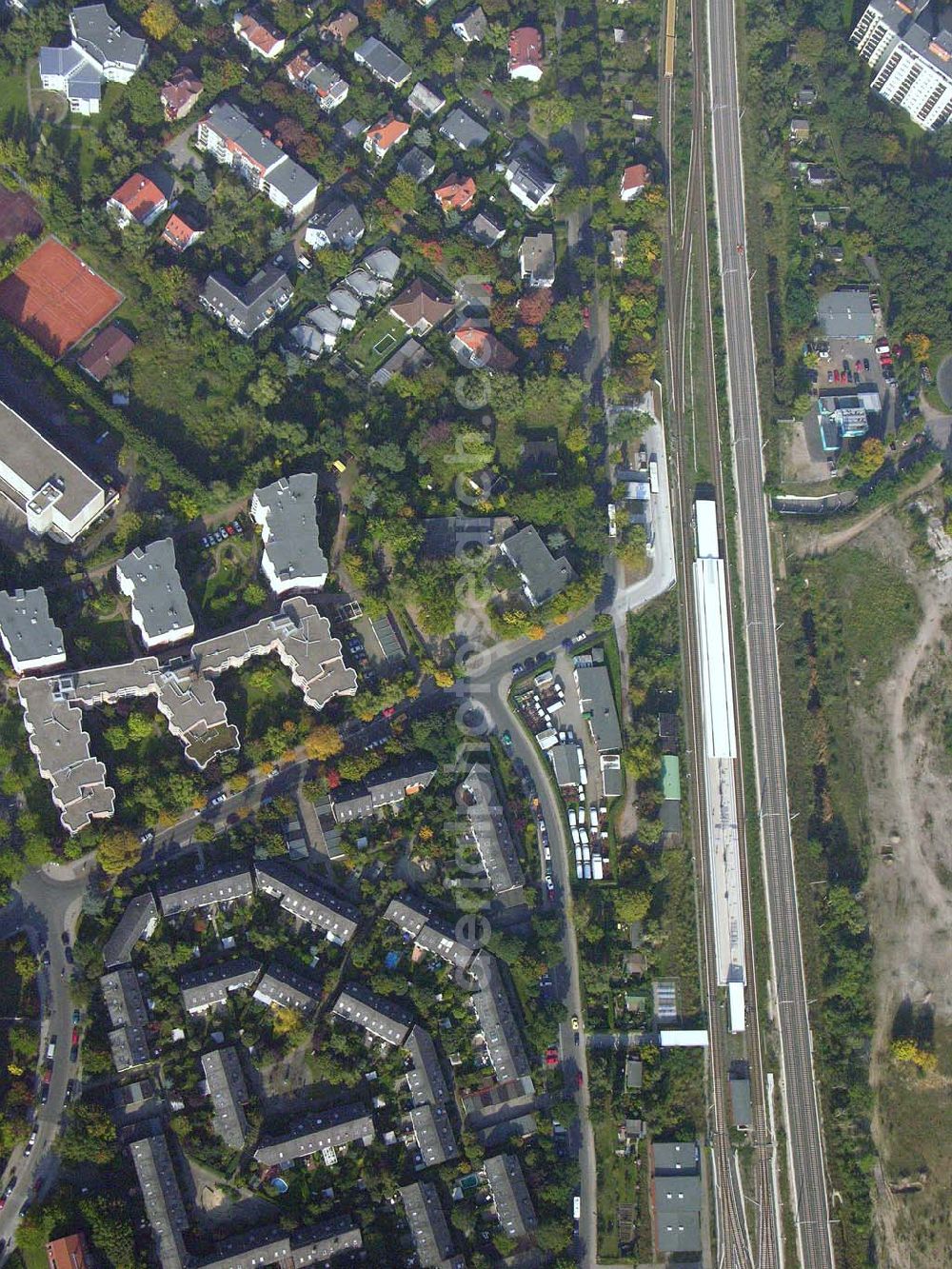 Aerial photograph Berlin-Lichterfelde - 05.10.2005 Berlin-Lichterfelde Planungsfläche für einen Wohnsiedlungsneubau der PREMIER-Deutschland GmbH, an der Fürstenstraße 22 a, in Berlin-Lichterfelde