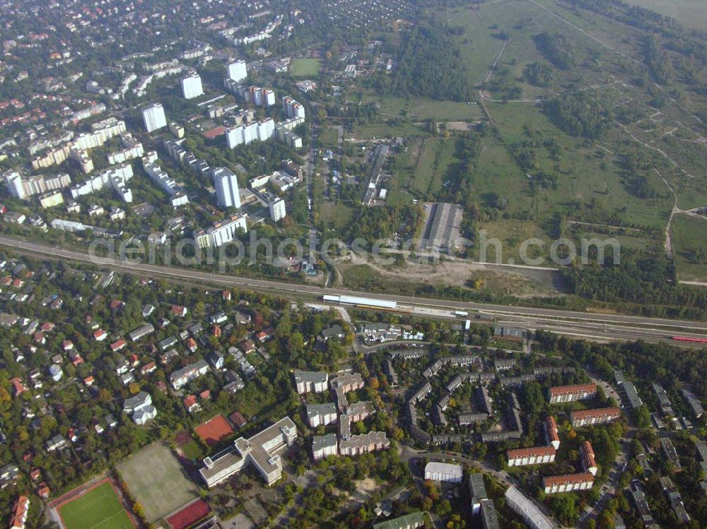 Aerial image Berlin-Lichterfelde - 05.10.2005 Berlin-Lichterfelde Planungsfläche für einen Wohnsiedlungsneubau der PREMIER-Deutschland GmbH, an der Fürstenstraße 22 a, in Berlin-Lichterfelde