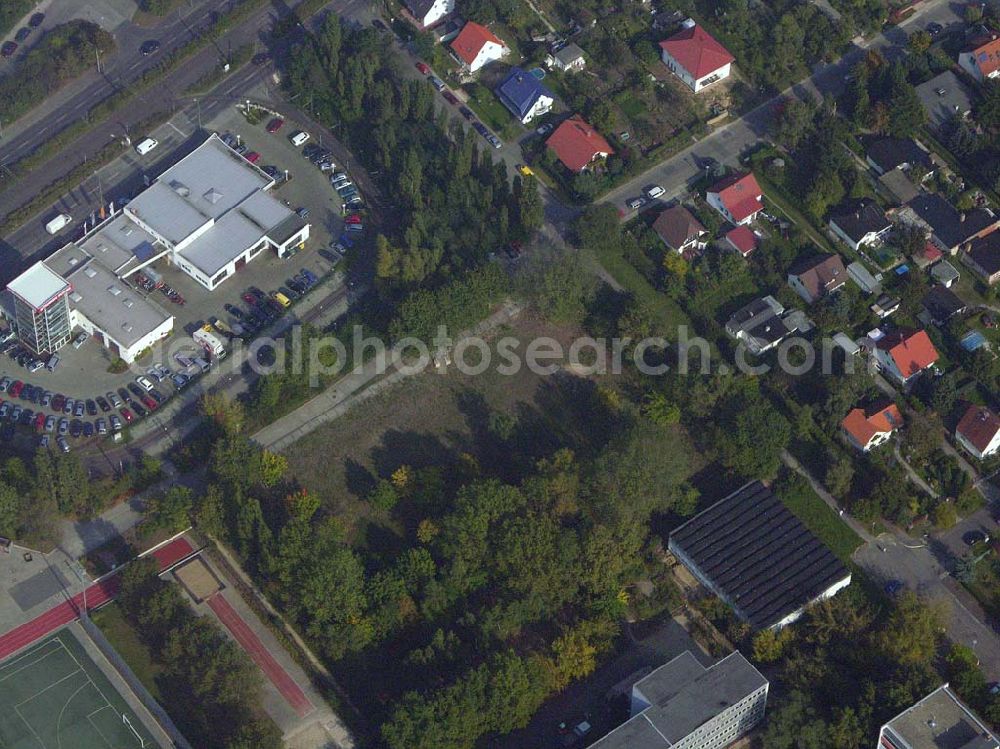 Aerial photograph Berlin-Marzahn - Planungsfläche für einen Wohnsiedlungsneubau der PREMIER-Deutschland GmbH, an der Charlottenstraße, in Berlin-Marzahn