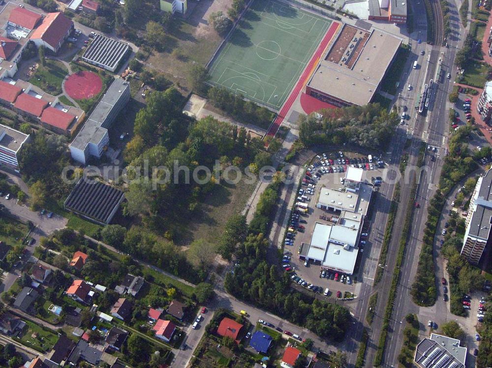 Aerial photograph Berlin-Marzahn - Planungsfläche für einen Wohnsiedlungsneubau der PREMIER-Deutschland GmbH, an der Charlottenstraße, in Berlin-Marzahn