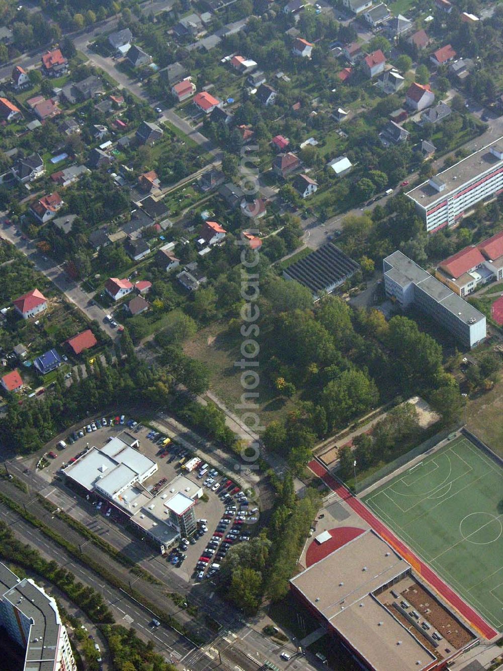 Aerial image Berlin-Marzahn - Planungsfläche für einen Wohnsiedlungsneubau der PREMIER-Deutschland GmbH, an der Charlottenstraße, in Berlin-Marzahn