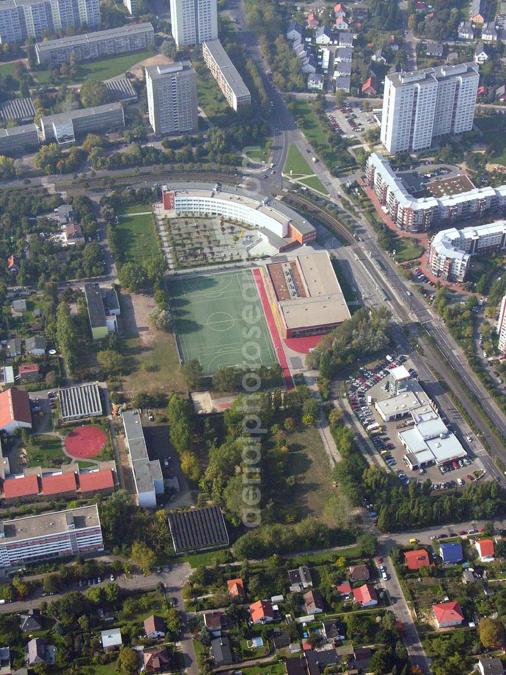 Berlin-Marzahn from the bird's eye view: Planungsfläche für einen Wohnsiedlungsneubau der PREMIER-Deutschland GmbH, an der Charlottenstraße, in Berlin-Marzahn