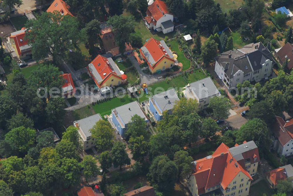 Aerial image Berlin - 30.07.2006 Berlin Wohnsiedlungsneubau der PREMIER-Deutschland GmbH, an der Bondickenstr./Nimrodstr. in Berlin-Reinickendorf