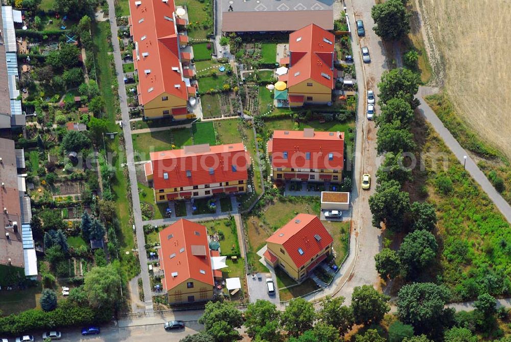 Berlin from above - Wohnsiedlungsneubau der PREMIER-Deutschland GmbH, an der Dorfstr. Am Alten Dorfanger in Berlin-Kaulsdorf