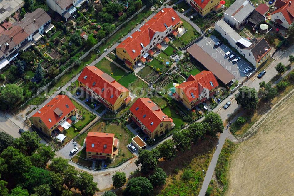 Aerial image Berlin - Wohnsiedlungsneubau der PREMIER-Deutschland GmbH, an der Dorfstr. Am Alten Dorfanger in Berlin-Kaulsdorf