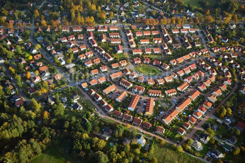 Schildow from the bird's eye view: Residential development area on Pfaffenwald in Schildow in Brandenburg