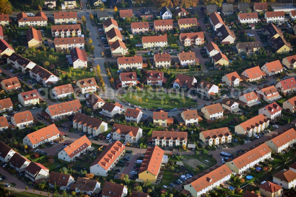 Schildow from the bird's eye view: Residential development area on Pfaffenwald in Schildow in Brandenburg