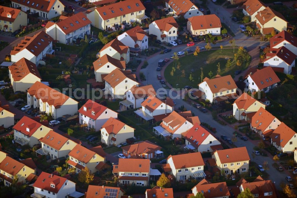 Aerial photograph Schildow - Residential development area on Pfaffenwald in Schildow in Brandenburg