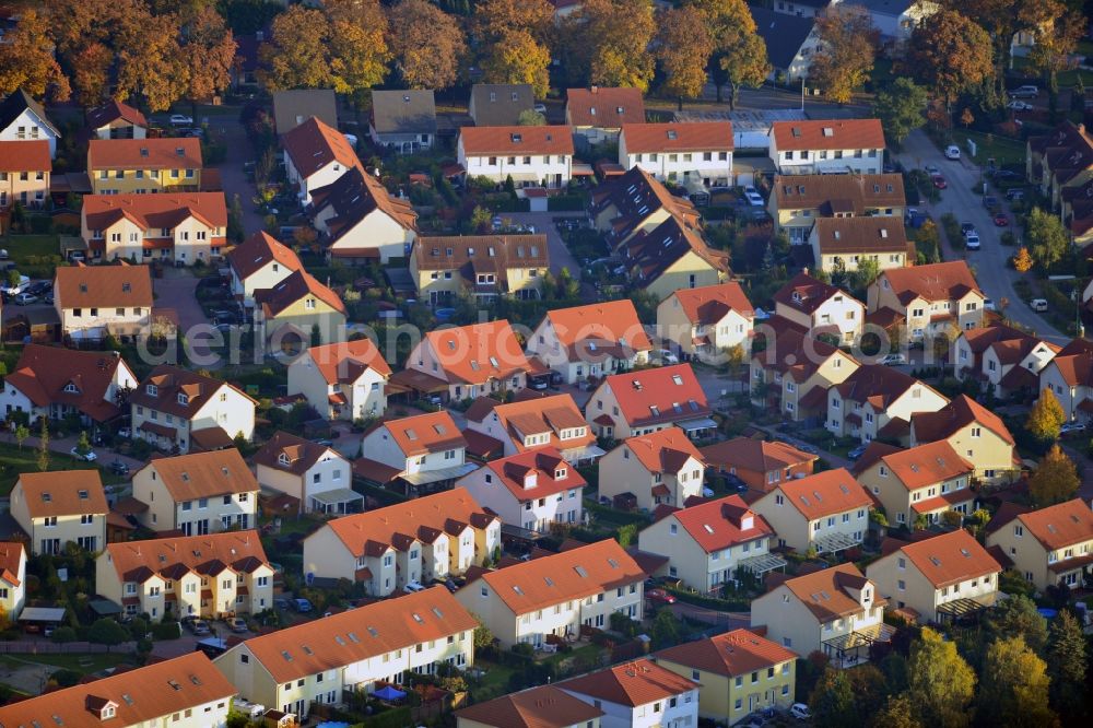 Schildow from the bird's eye view: Residential development area on Pfaffenwald in Schildow in Brandenburg