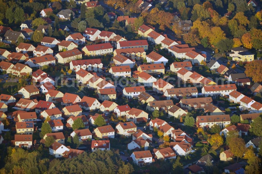 Schildow from the bird's eye view: Residential development area on Pfaffenwald in Schildow in Brandenburg