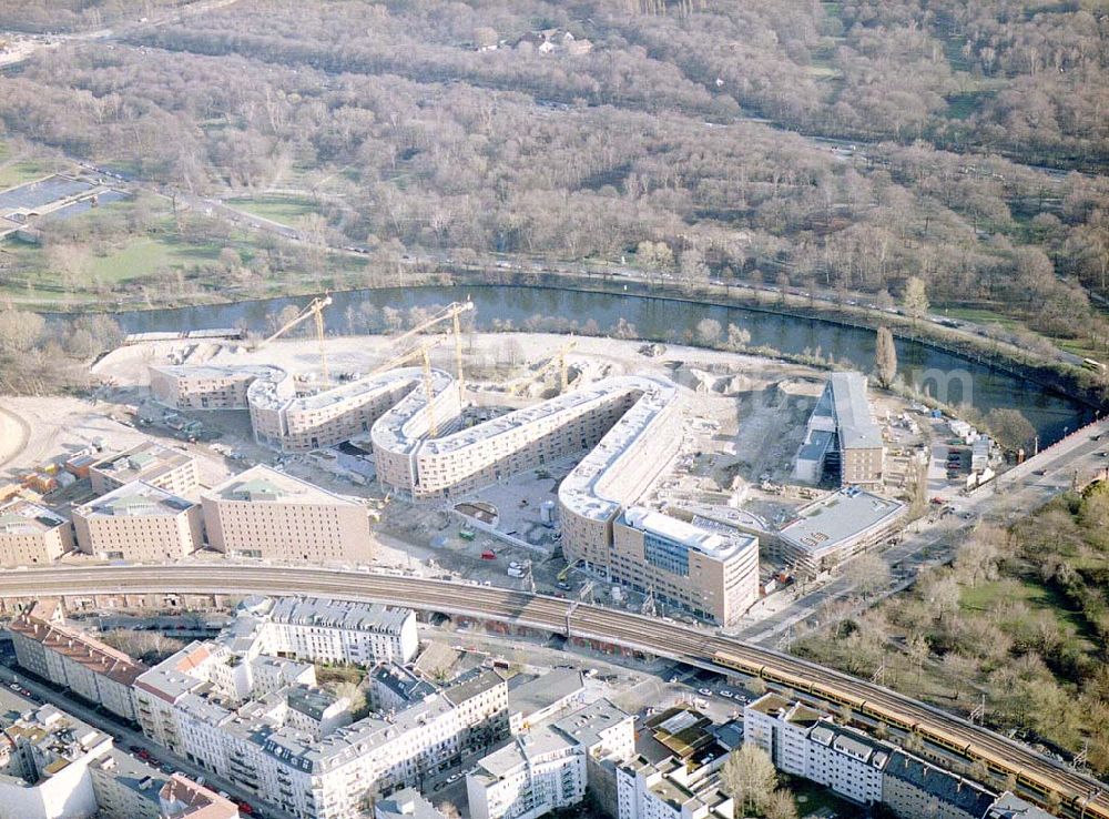 Berlin - Moabit from above - Wohnungsbau am Moabiter Werder