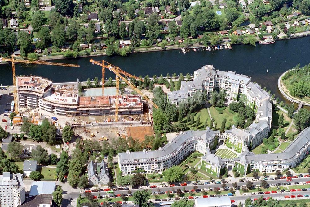 Aerial image Berlin - 30.06.1995 Wohnungsbauamt Tegeler Hafen