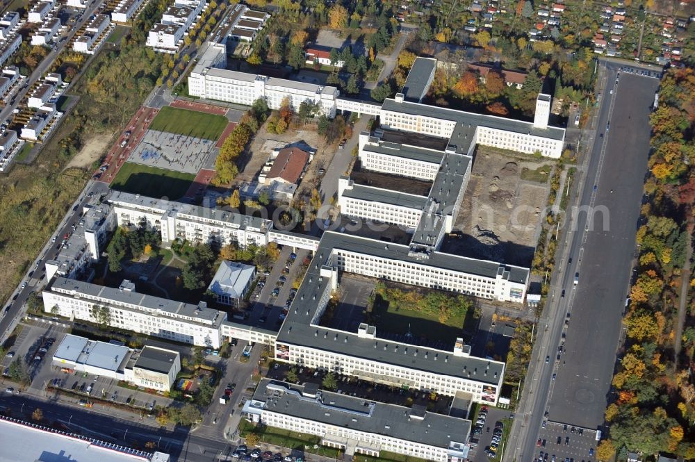 Berlin from the bird's eye view: Apartment construction project GreenLofts Monroe Park on the former american Mc Nair barracks in Berlin-Lichterfeld