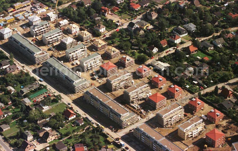 Berlin-Altglienicke from the bird's eye view: Wohnungsneubau in Altglienicke