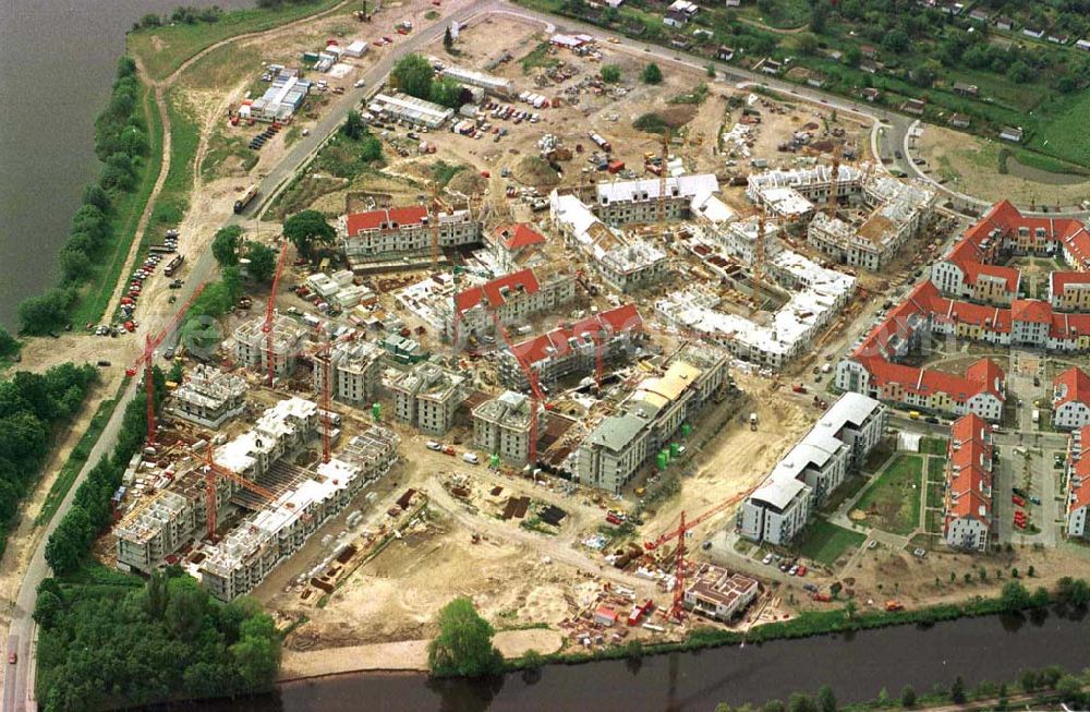 Hennigsdorf / BRB from the bird's eye view: Wohnungsneubau bei Hennigsdorf.