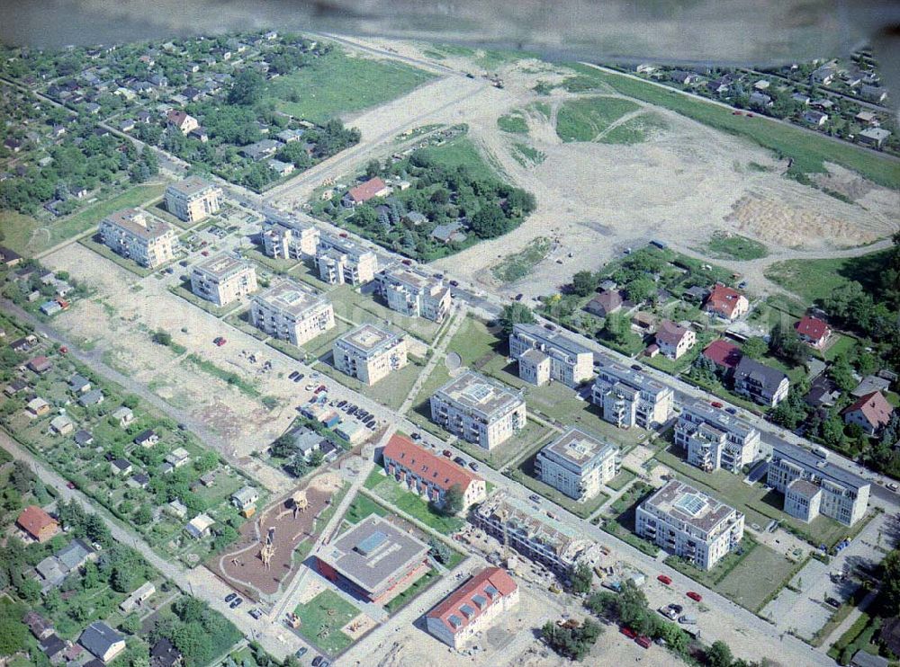 Aerial photograph Berlin - Buchholz - Wohnungsneubau an der Blankenfelder Straße in Berlin-Buchholz ( Stadtbezirk Berlin-Pankow).