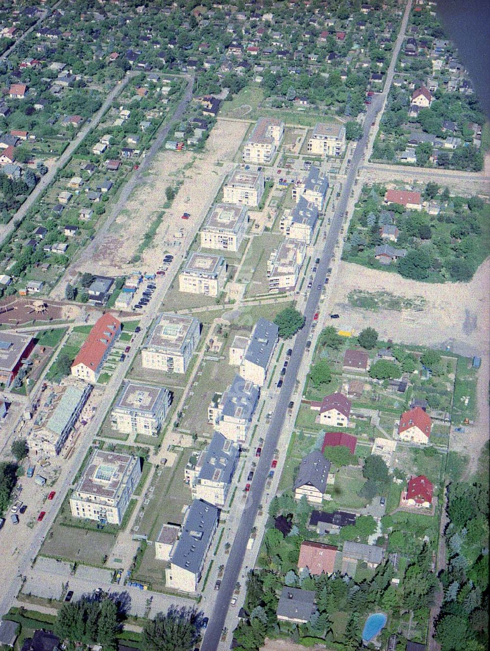 Aerial image Berlin - Buchholz - Wohnungsneubau an der Blankenfelder Straße in Berlin-Buchholz ( Stadtbezirk Berlin-Pankow).