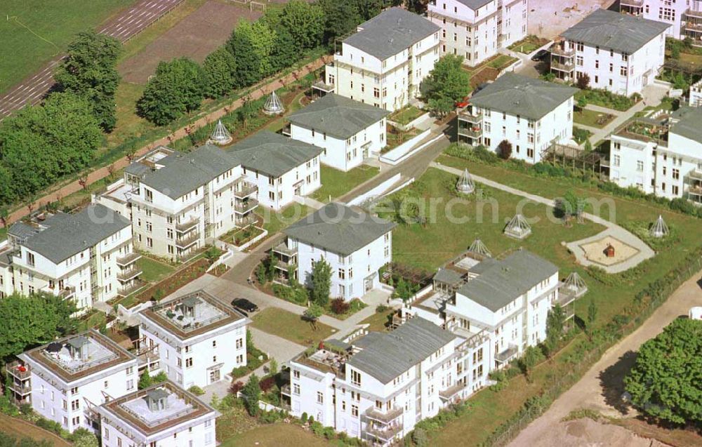 Potsdam / Glienicker Horn from the bird's eye view: Wohnungsneubau am Glienicker Horn