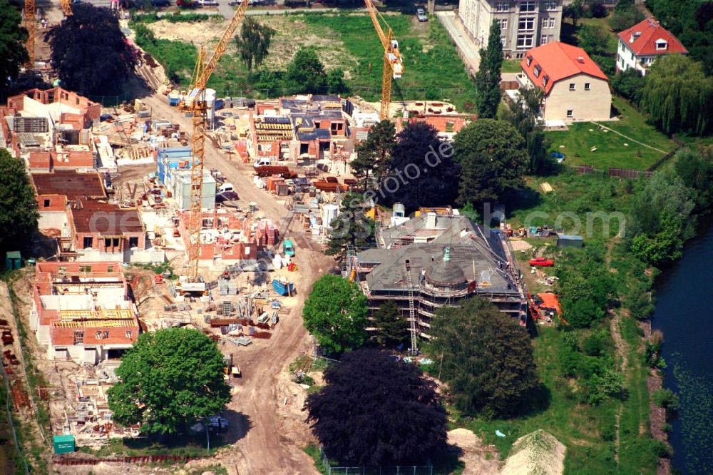 Potsdam from the bird's eye view: Wohnungsneubau am Glienicker Horn.