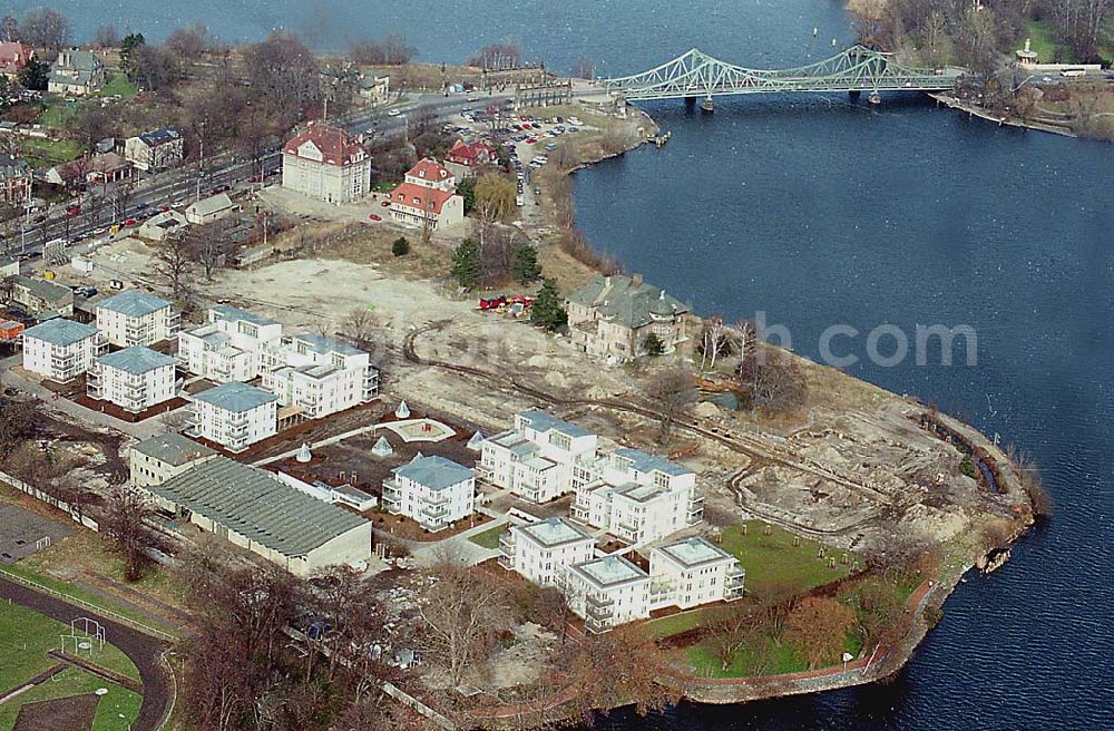 Potsdam from the bird's eye view: 06.03.1995 Wohnungsneubau am Glienicker Horn an der Glienicker Brücke