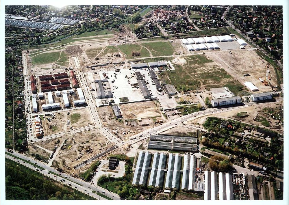 Aerial image Hönow bei Berlin - Wohnungsneubau in Hönow-Süd an der B1.