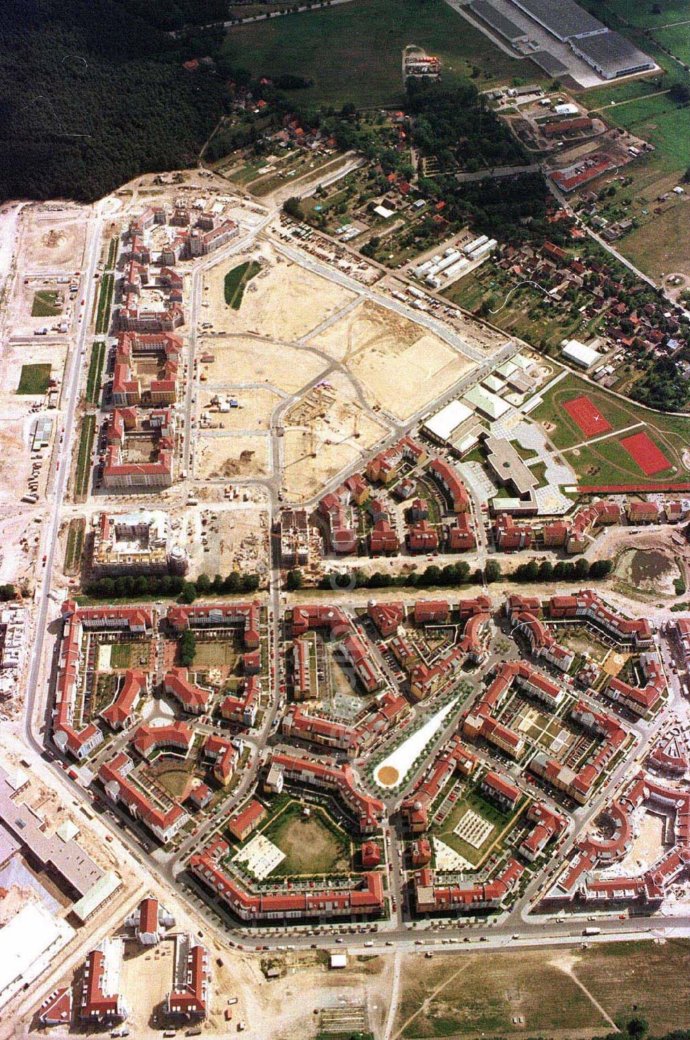 Potsdam - Drewitz / Kirchsteigfeld from the bird's eye view: Wohnungsneubau am Kirchsteigfeld in Potsdam