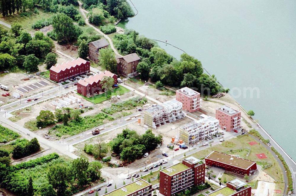 Berlin / Lichtenberg from above - Wohnungsneubau der Unternehmensgruppe ZIEL an der Rummelsburger Bucht / Lichtenberg