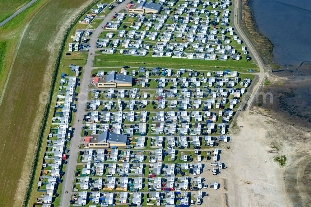 Aerial photograph Bensersiel - Caravans and RVs on the RV site on street Am Strand in Bensersiel in the state Lower Saxony, Germany
