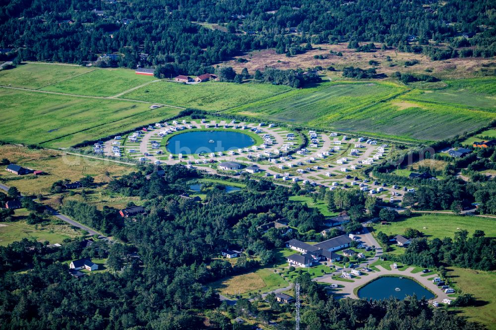 Aerial image Römö - Caravans and RVs on the RV site Oasen on street Roemersvej in Roemoe at the island Roemoe in Syddanmark, Denmark