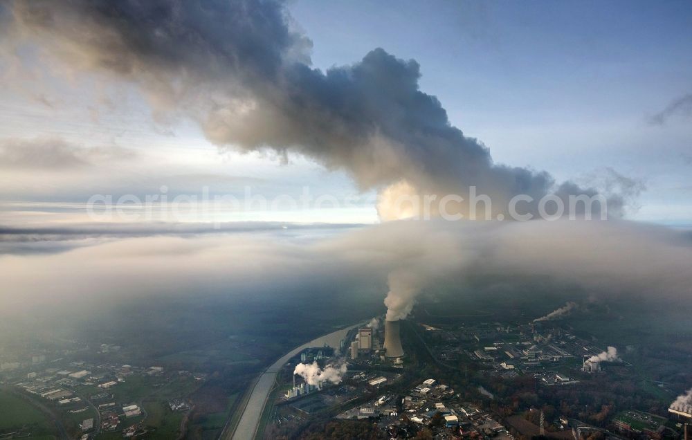 Lünen from the bird's eye view: The power plant Lünen is a coal-fired power plant in the district of Unna in North Rhine-Westphalia. The operator is STEAG. The power plant was built in 1938