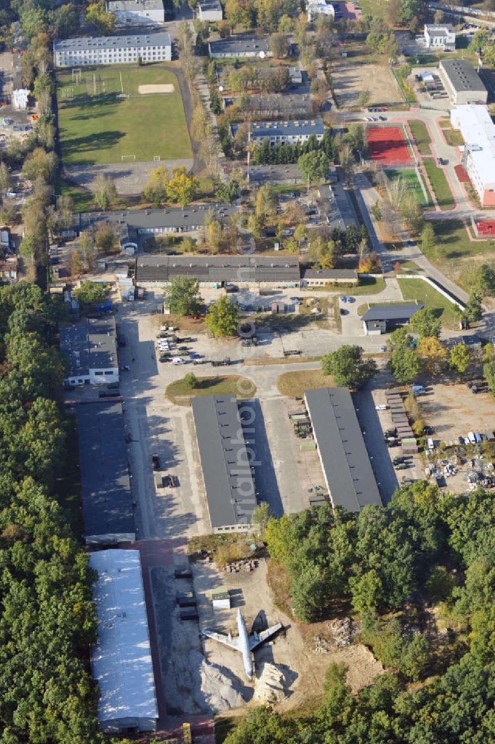 Warschau from the bird's eye view: Blick auf das Wrack ohne Seitenleitwerk eines ehemaligen Passagierflugzeuges Tupolew TU 143A der polnischen Fluggesellschaft LOT auf einem Polizeiübungsgelände an der Rekruicka / Marsa / Korkowa Strasse am östlichen Stadrand der Metropole. A former passenger aircraft Tupolev TU 143A in Warsaw.