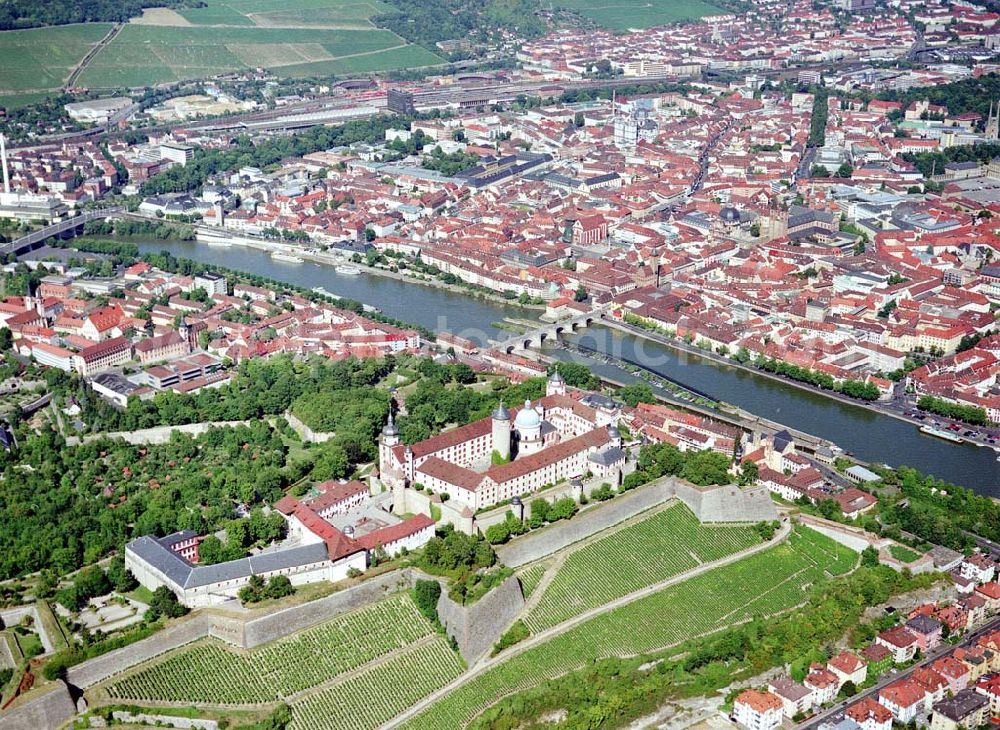 Würzburg / Bayern from the bird's eye view: Würzburg mit dem Stadtzentrum.