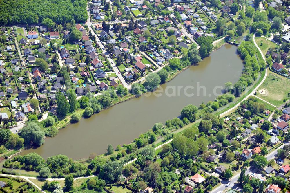 Aerial image Berlin - Das Wuhlebecken ist ein See im Berliner Bezirk Marzahn-Hellersdorf zwischen den Ortsteilen Biesdorf und Kaulsdorf. Es wird auch als Wuhlesee bezeichnet. The large valley Wuhlebecken is a lake in the district Marzahn-Hellersdorf bewtween the local parts Biesdorf and Kaulsdorf.