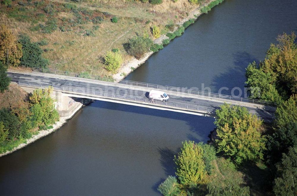 Aerial photograph Wusterwitz - Blick auf die Wusterwitzer Brücke am Elbe-Havel-Kanal