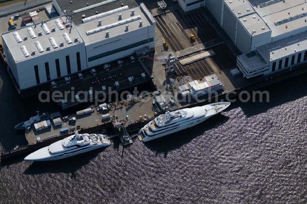 Aerial image Lemwerder - Luxury yacht Eminence on the water surface in in the district Burglesum in Lemwerder in the state Lower Saxony, Germany