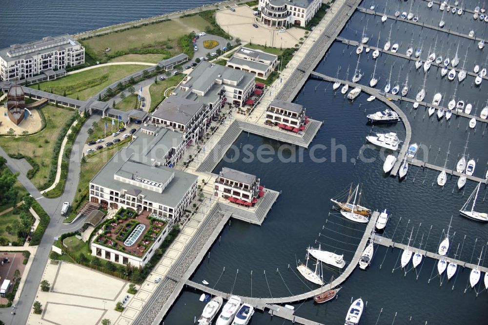 Rostock - Hohe Düne from the bird's eye view: Blick auf den Yachthafen Hohe Düne mit der gleichnamigen Yachthafenresidenz. View the marina Hohe Düne near Warnemünde.