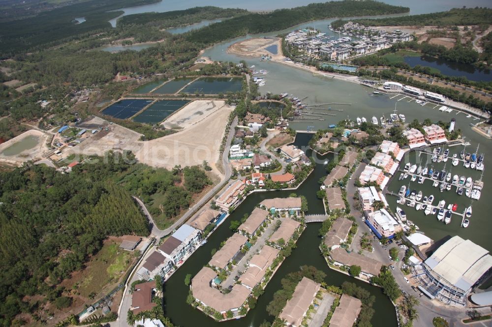 Aerial photograph Koh Keaw - In Koh Kaew at Chuan Chuen Village on the island of Phuket a fashionable marina for sport boats and yachts has been developed with luxury resorts and hotels, the Phuket Boat Lagoon, also known as Royal Phuket Marina in Thailand