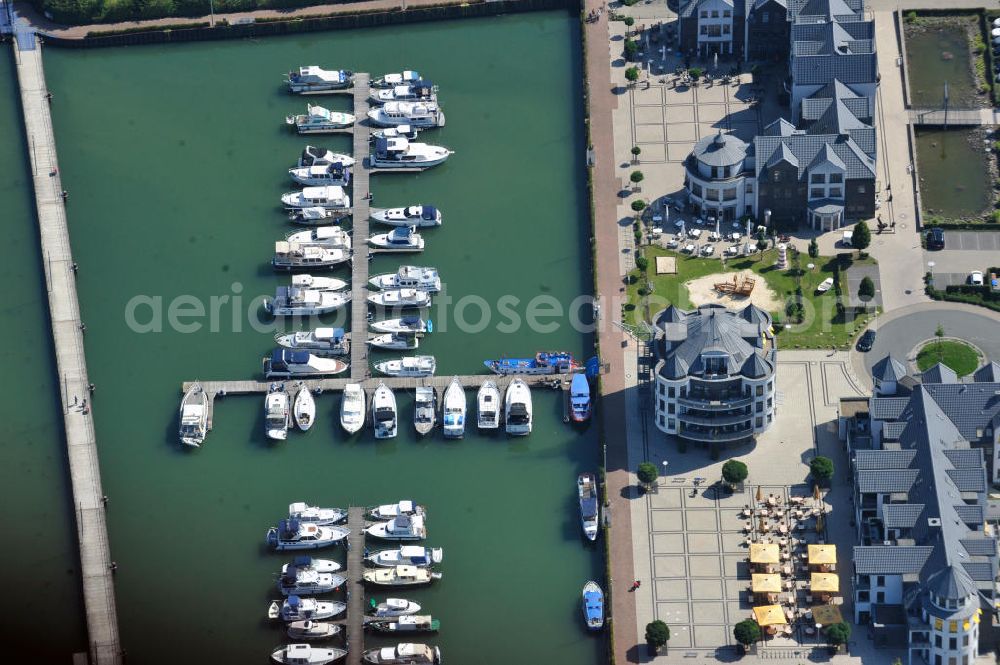 Aerial photograph Bergkamen - View of the yacht harbor at Marina Rünthe at the Datteln-Hamm canal in Bergkamen in North Rhine-Westphalia. It was built in 1939 as the port of the coal mine Werne. Then in 1995, was the conversion as a yacht harbor