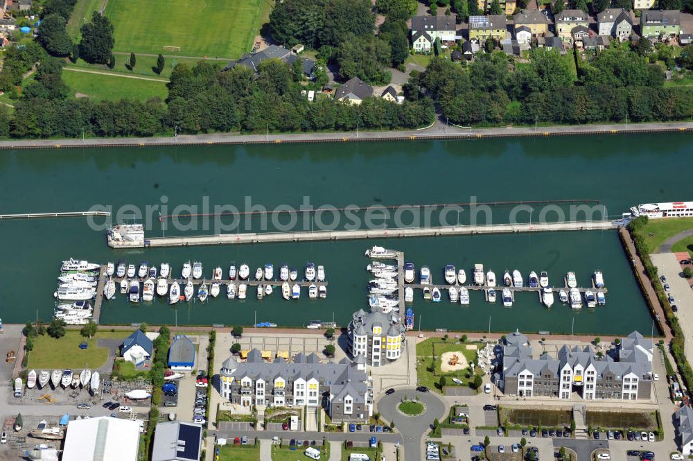 Aerial photograph Bergkamen - View of the yacht harbor at Marina Rünthe at the Datteln-Hamm canal in Bergkamen in North Rhine-Westphalia. It was built in 1939 as the port of the coal mine Werne. Then in 1995, was the conversion as a yacht harbor