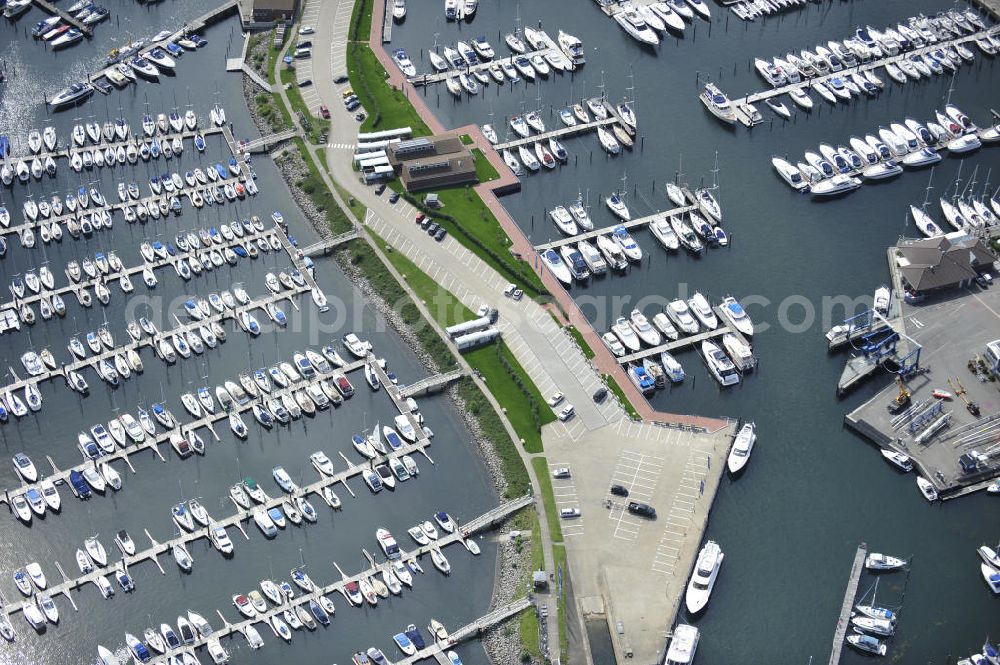 Neustadt in Holstein from above - Blick auf den Ostsee- Yachthafen An der Wiek 7-15 in 23730 Neustadt in Holstein . Die Marina wird betrieben durch die ancora Marina GmbH & Co. KG betrieben. View of the Baltic Sea Marina in 23730 Neustadt