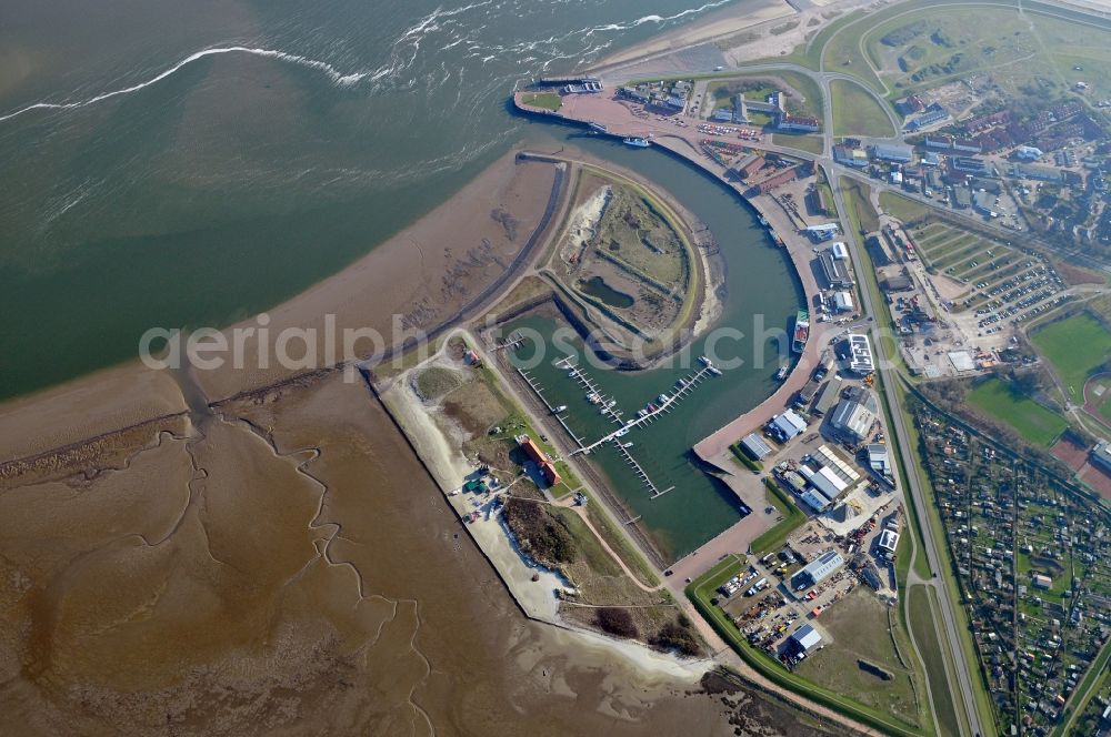 Aerial photograph Norderney - Pleasure boat marina with docks and moorings on the shore area in Norderney in the state Lower Saxony