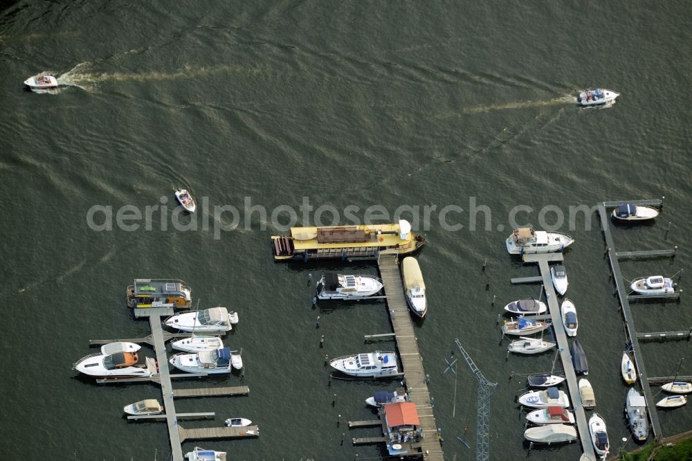 Aerial image Berlin - Pleasure boat marina with docks and moorings on the shore area in Berlin in Germany