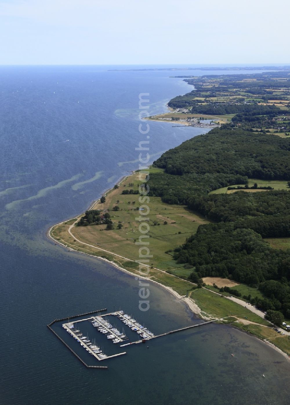 Aerial photograph Munkbrarup - Pleasure boat marina with docks and moorings on the shore area in Munkbrarup in the state Schleswig-Holstein